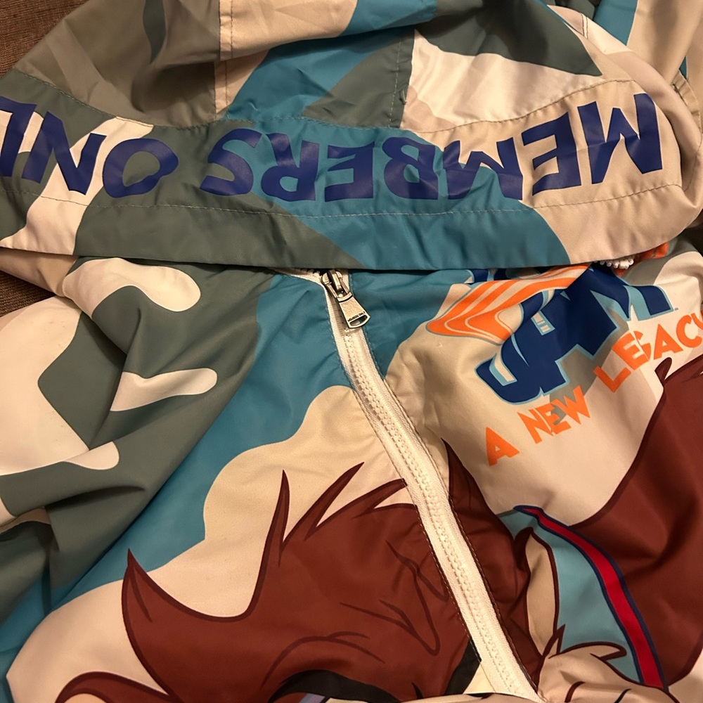 Looney Tunes MEMBERS ONLY Windbreaker Size Large